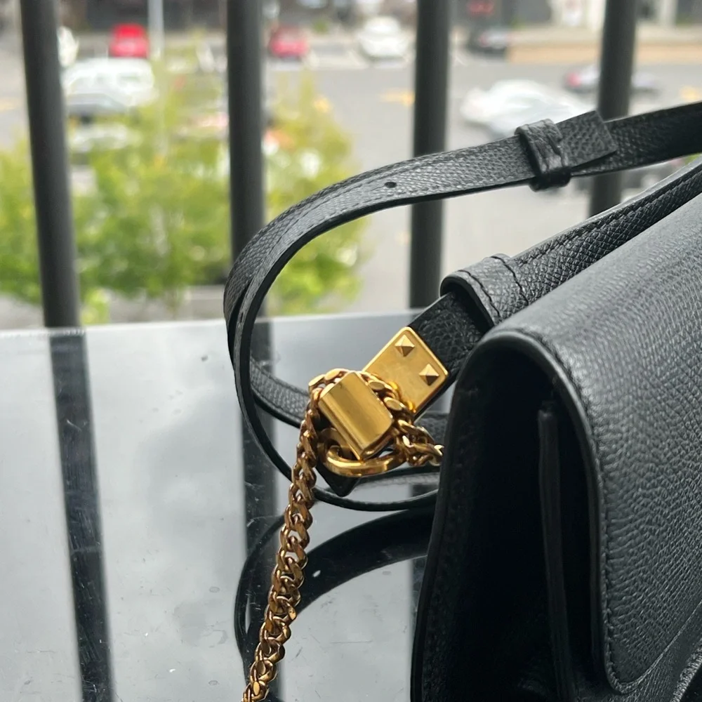 Valentino Garavani Black Crossbody Bag with Gold Circular Hardware - Picture 5 of 10